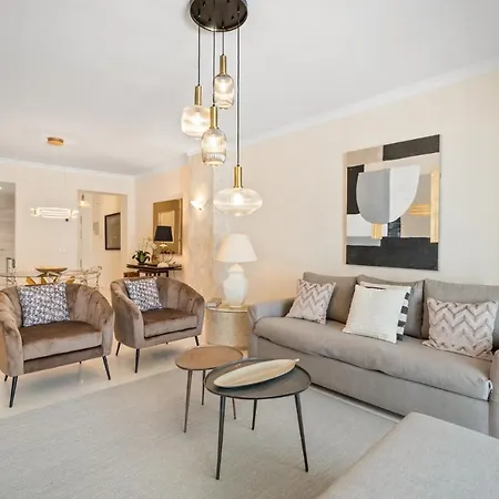 De 2 En Gaviotas - Puerto Banus 마르베야