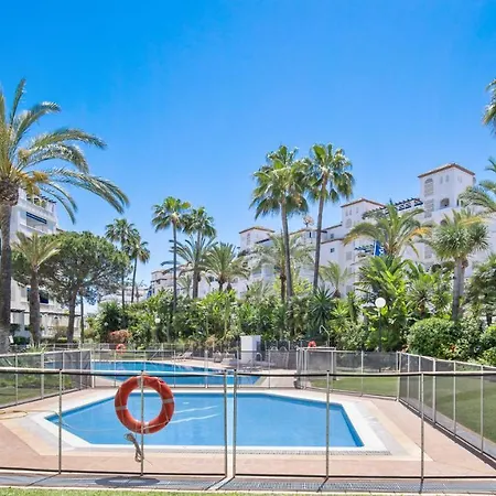 De 2 En Gaviotas - Puerto Banus *