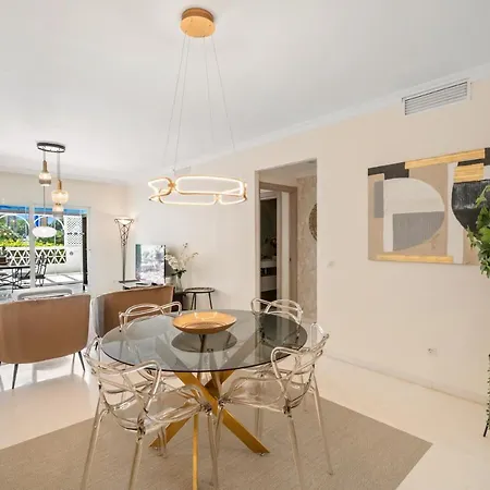 Appartement De 2 En Gaviotas - Puerto Banus *