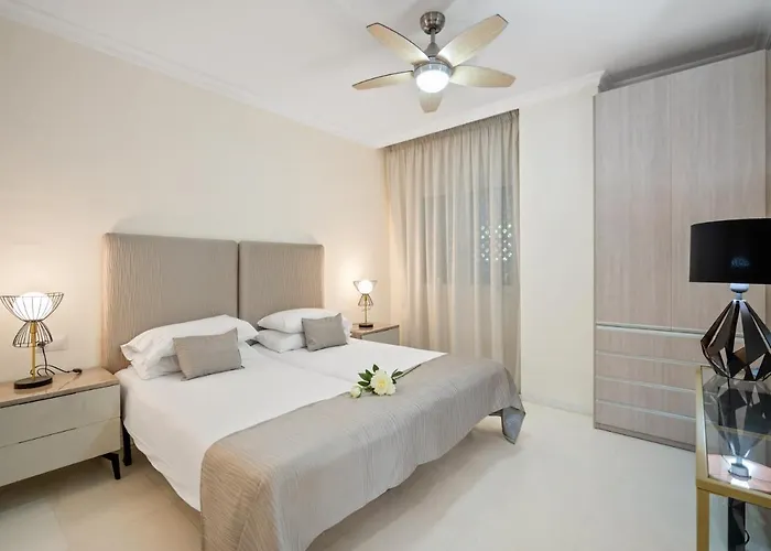 De 2 En Gaviotas - Puerto Banus Marbella